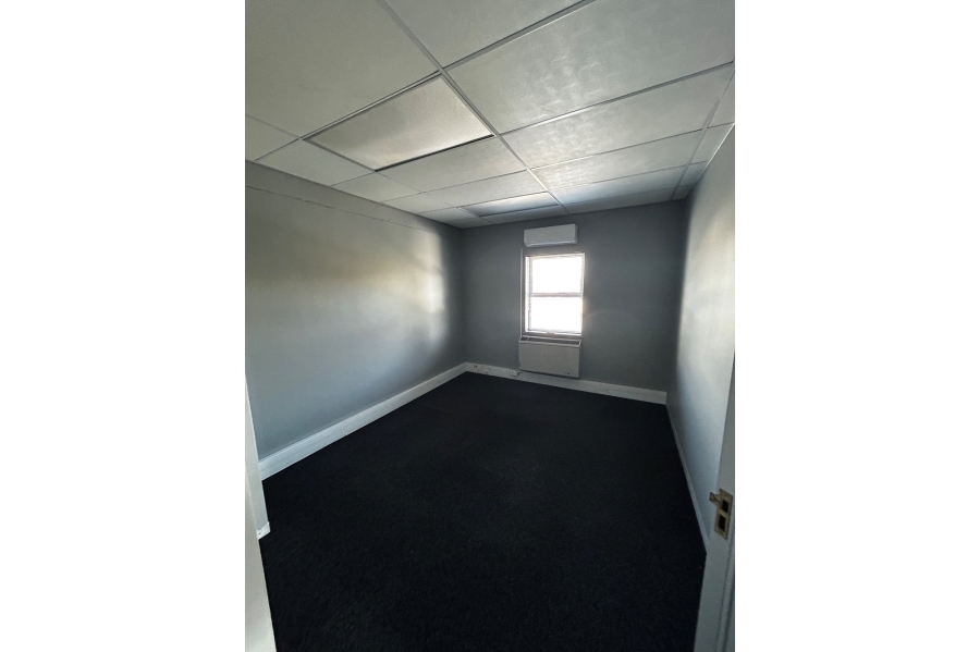 To Let commercial Property for Rent in Newton Park Eastern Cape